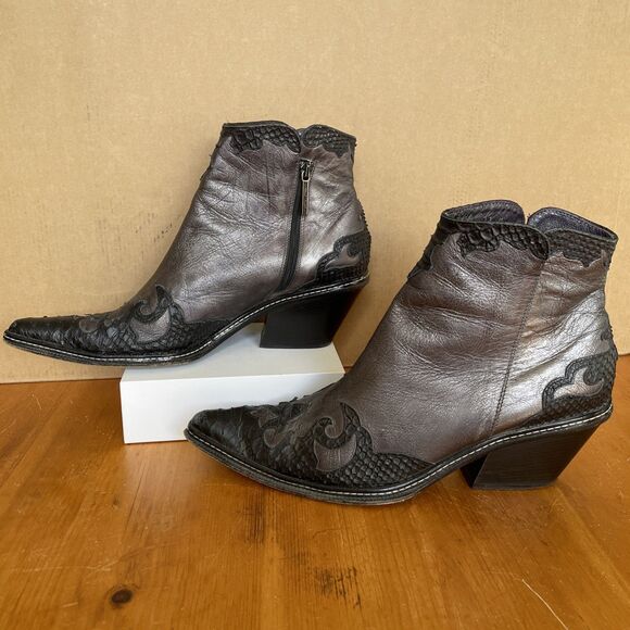 EUC Donald J. Pliner Cowboy Ankle Boots-Western Couture Collection Sz 11 - Picture 2 of 9